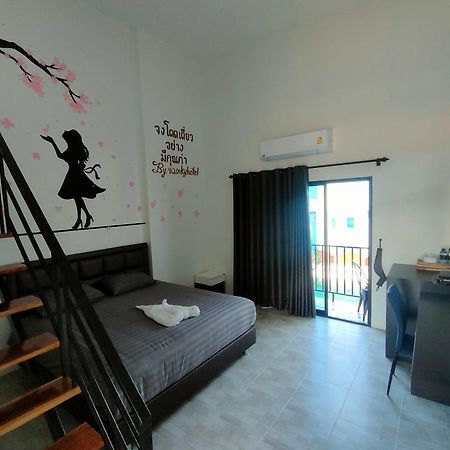 Wixky Hotel Nong Khai Habitación foto